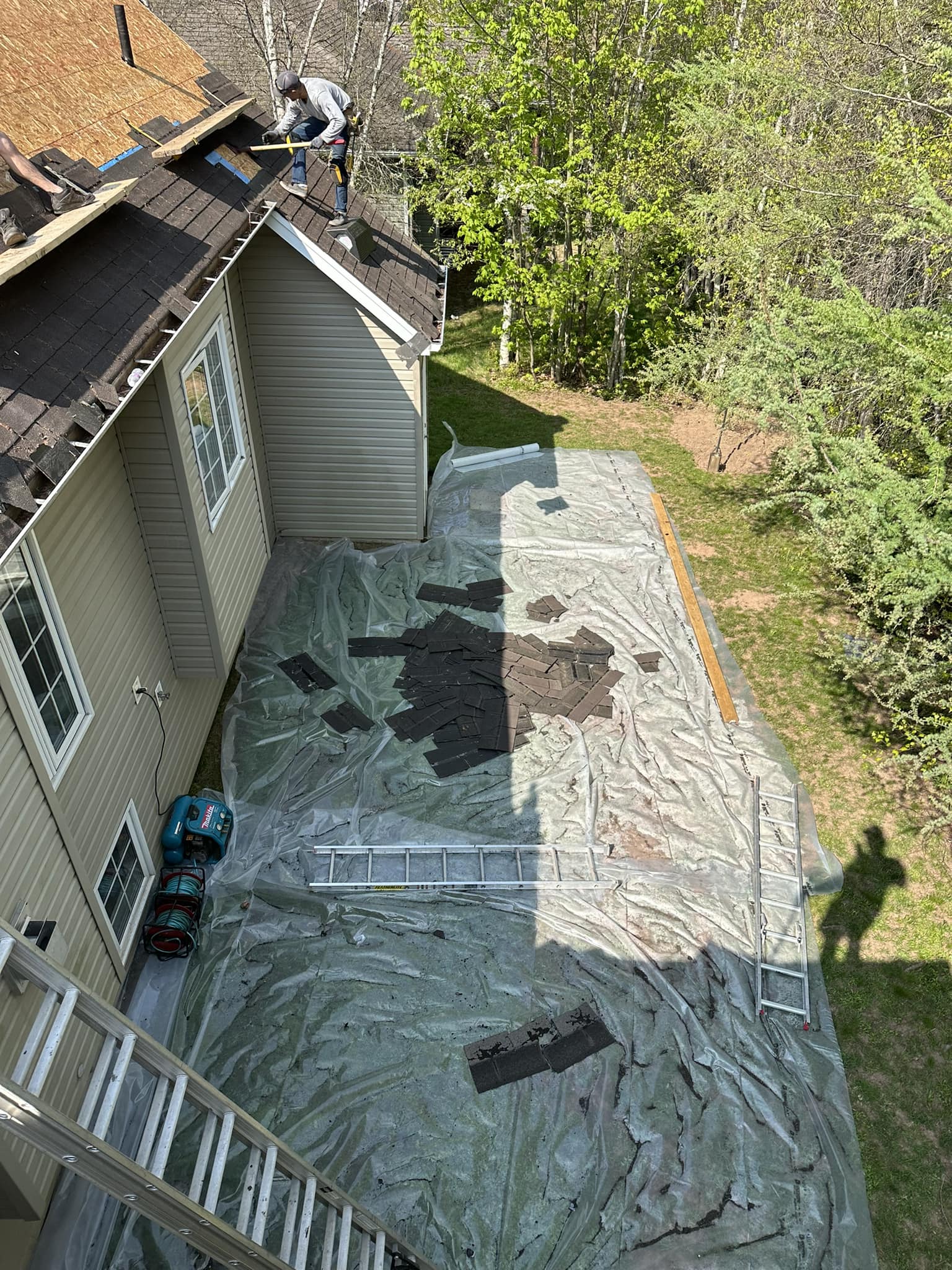 Roof repair by Geldart's Contracting